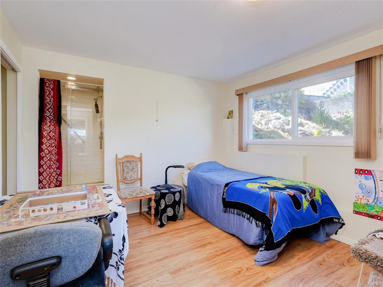 1472 Banff Place, Saanich, BC, V8P 2E8 - 16
