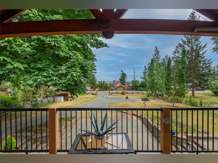 8947 Clarkson Avenue, Black Creek, BC, V9T 1B2 - 17