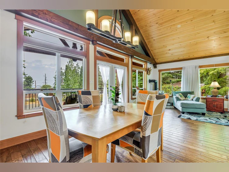 8947 Clarkson Avenue, Black Creek, BC, V9T 1B2 - 12