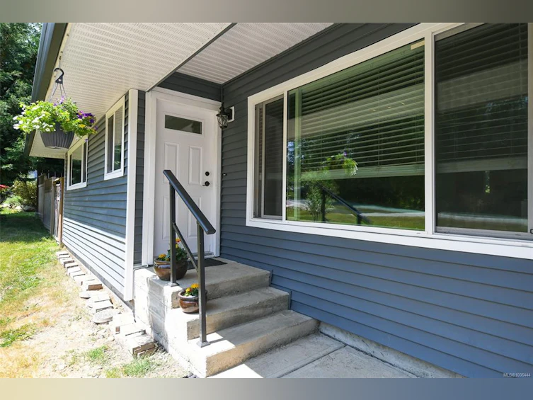 7452 Cougar Smith Road, Fanny Bay, BC, V0R 1W0 - 41