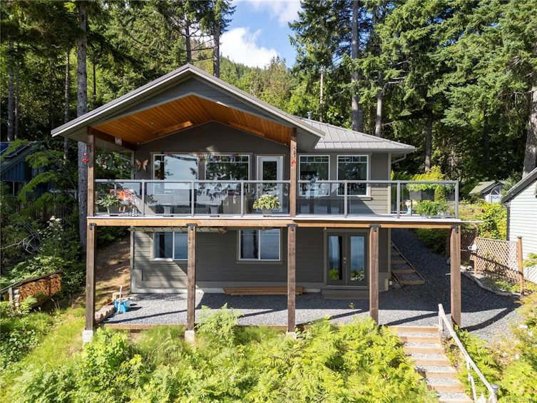 2304 South Lake Road, Qualicum Beach, BC, V9K 2L7 - 3
