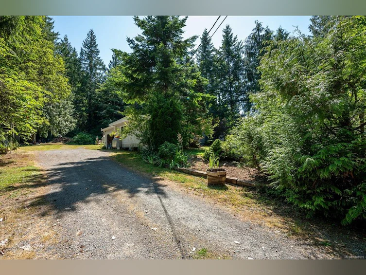 4858 Homestead Way, Nanaimo, BC, V9G 1H1 - 2