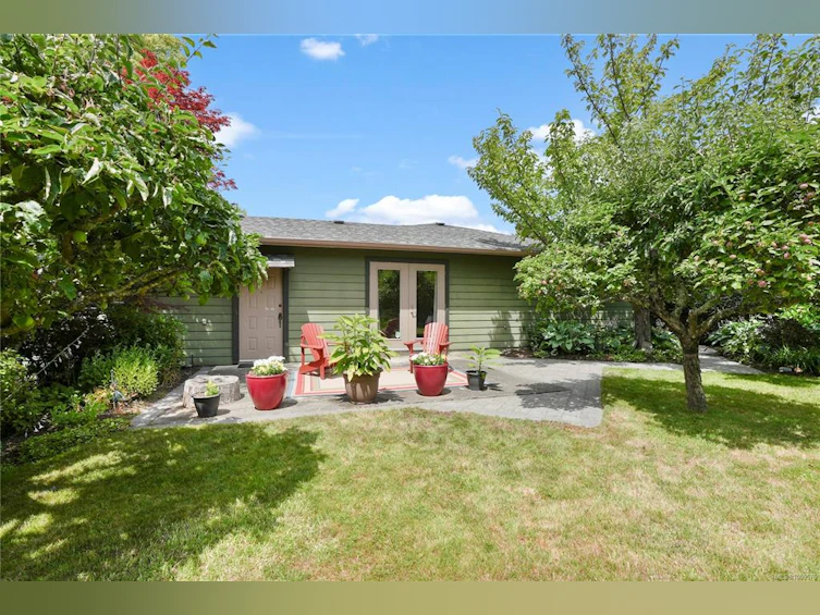 4119 Lark Road, Saanich, BC, V8X 4G4 - 17
