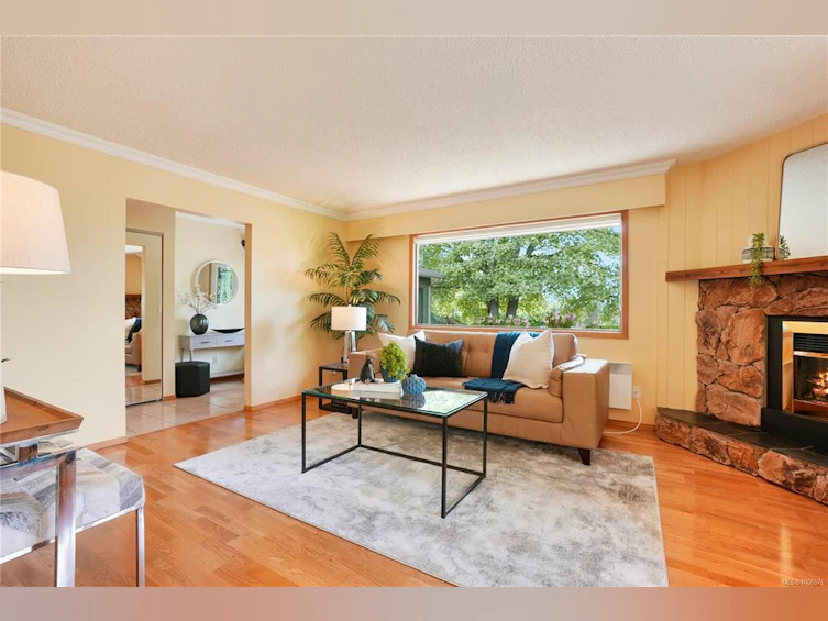 4119 Lark Road, Saanich, BC, V8X 4G4 - 3