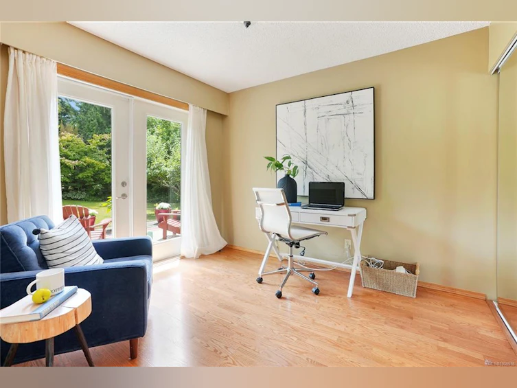 4119 Lark Road, Saanich, BC, V8X 4G4 - 12
