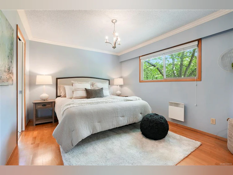 4119 Lark Road, Saanich, BC, V8X 4G4 - 9