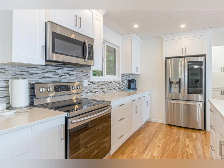 6655 W Island Highway, Bowser/Deep Bay, BC, V0R 1G0 - 24