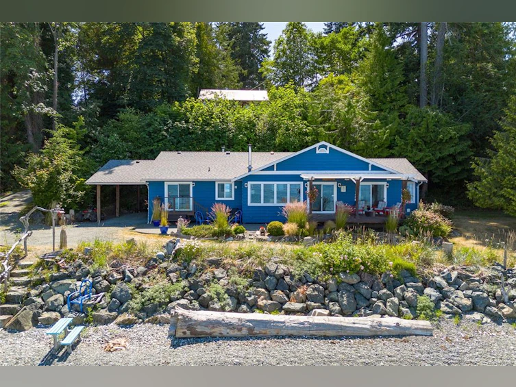 6655 W Island Highway, Bowser/Deep Bay, BC, V0R 1G0