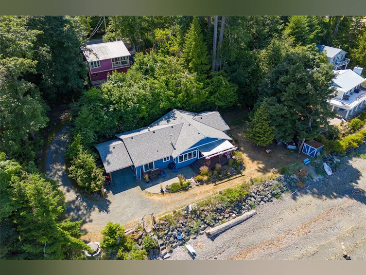 6655 W Island Highway, Bowser/Deep Bay, BC, V0R 1G0 - 2