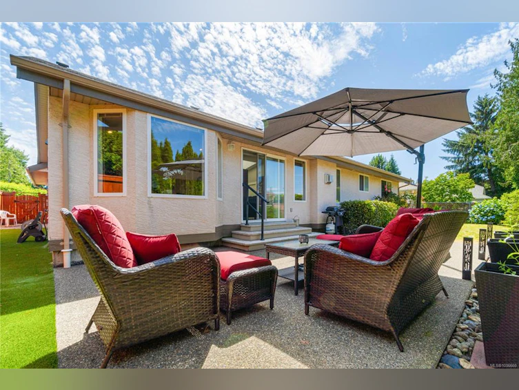 467 Schley Place, Qualicum Beach, BC, V9K 2L5 - 32
