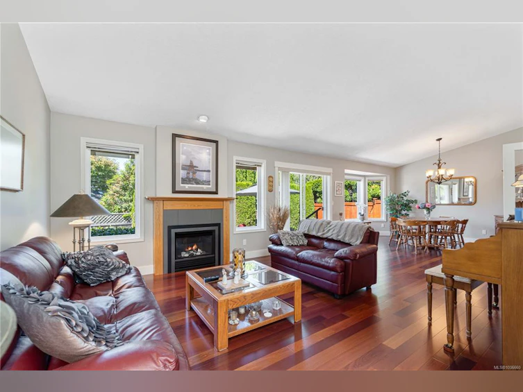 467 Schley Place, Qualicum Beach, BC, V9K 2L5 - 2