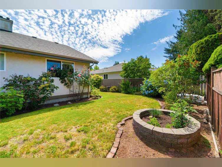 467 Schley Place, Qualicum Beach, BC, V9K 2L5 - 38