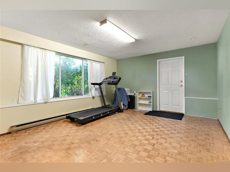 8028 Arthur Drive, Central Saanich, BC, V8M 1V5 - 42