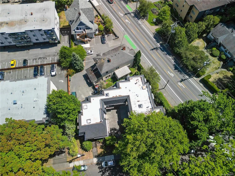 1-1464 Fort Street, Victoria, BC, V8S 1Z5 - 26