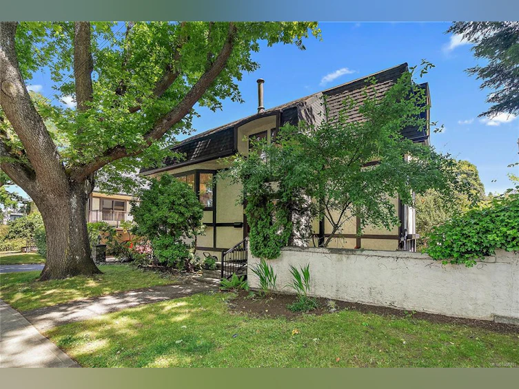 1-1464 Fort Street, Victoria, BC, V8S 1Z5 - 23