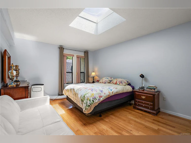 1-1464 Fort Street, Victoria, BC, V8S 1Z5 - 9