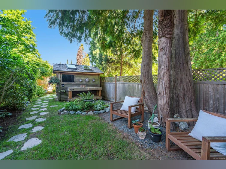 155 E Hoylake Road, Qualicum Beach, BC, V9K 1L7 - 47