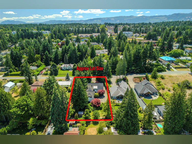 155 E Hoylake Road, Qualicum Beach, BC, V9K 1L7 - 12