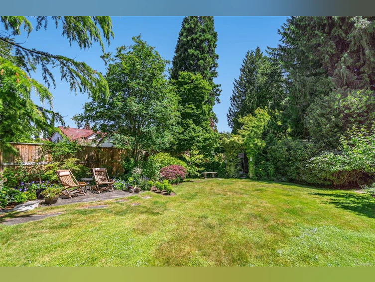 155 E Hoylake Road, Qualicum Beach, BC, V9K 1L7 - 9