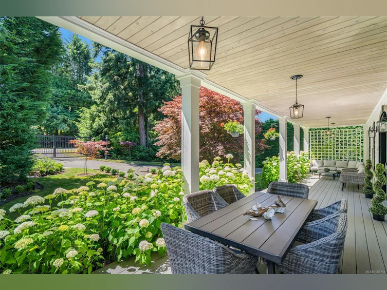 155 E Hoylake Road, Qualicum Beach, BC, V9K 1L7 - 16