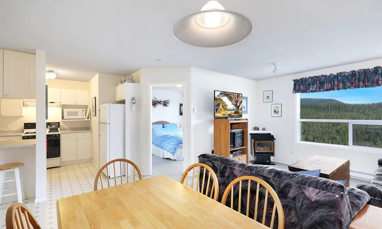308-1105 Henry Road