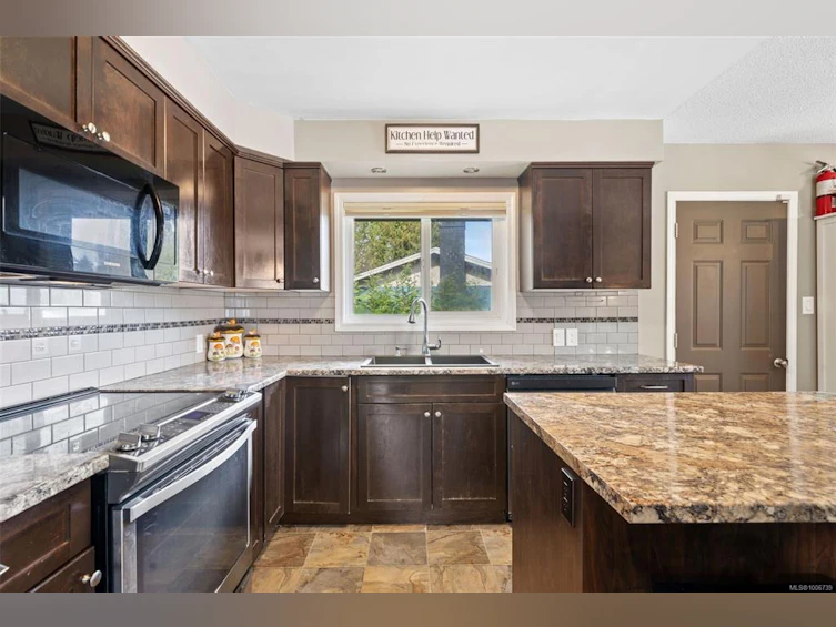 3039 Lashman Avenue, Duncan, BC, V9L 1C8 - 12