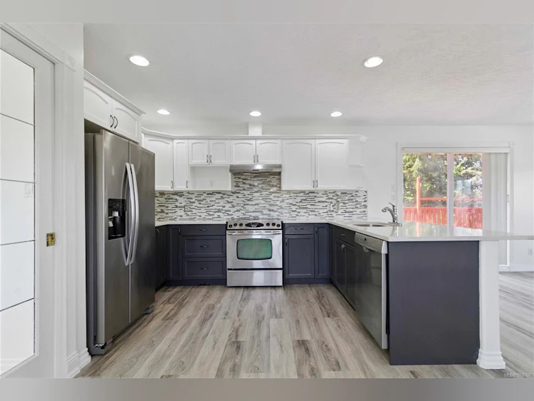4168 Clinton Place, Saanich, BC, V8Z 6M1 - 7