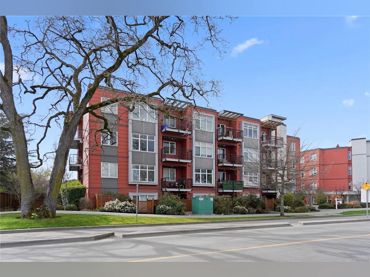 104-4030 Borden Street, Saanich, BC, V8X 2E9 - 17