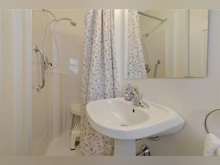 4372 Vanguard Place, Saanich, BC, V8Z 6X3 - 20