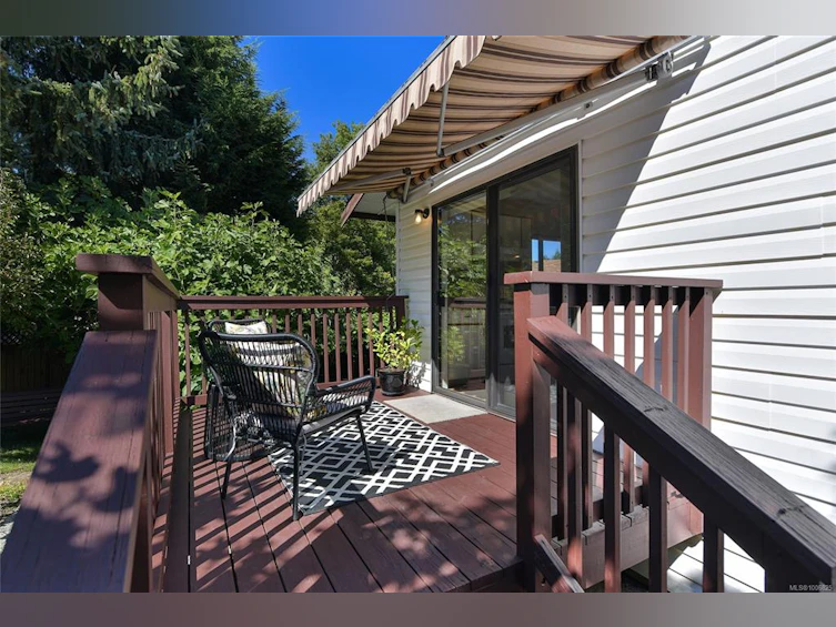4372 Vanguard Place, Saanich, BC, V8Z 6X3 - 30