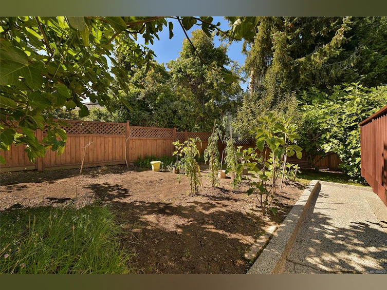 4372 Vanguard Place, Saanich, BC, V8Z 6X3 - 32