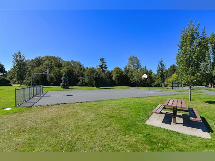 4372 Vanguard Place, Saanich, BC, V8Z 6X3 - 47