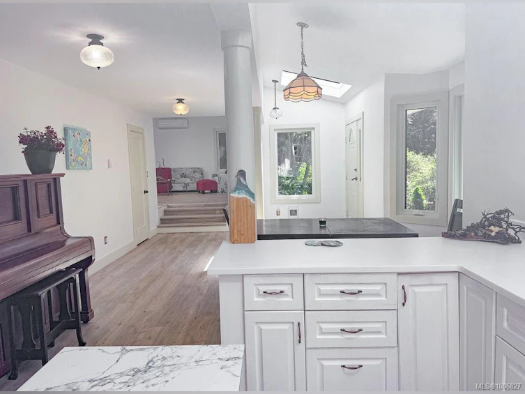 4621 Berbers Drive, Bowser/Deep Bay, BC, V0R 1G0 - 13