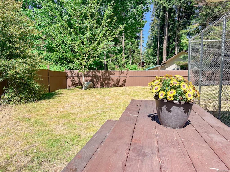 4621 Berbers Drive, Bowser/Deep Bay, BC, V0R 1G0 - 56