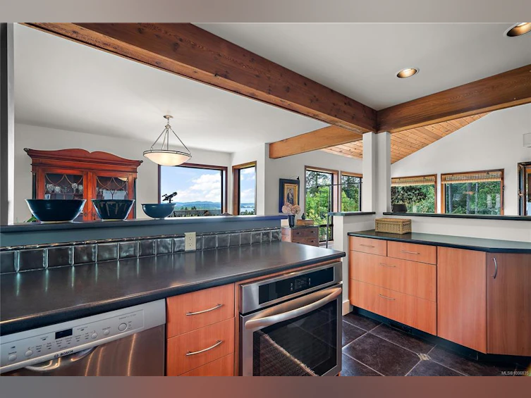 1595 Eagle Way, North Saanich, BC, V8L 5S3 - 5
