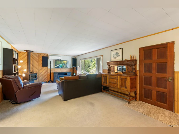 850 Timberlane Road, Courtenay, BC, V9N 9K9 - 3