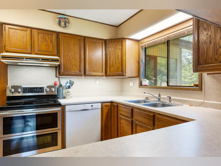 850 Timberlane Road, Courtenay, BC, V9N 9K9 - 36