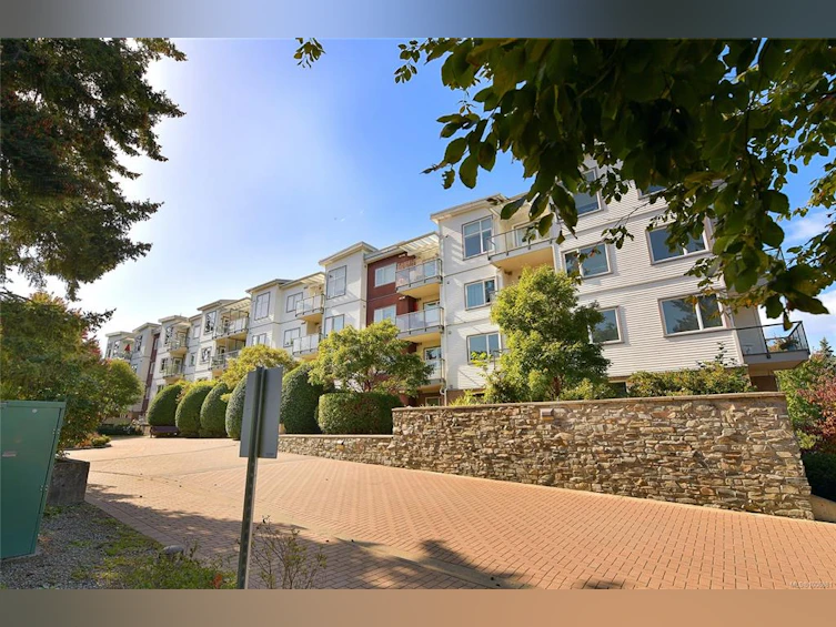 208-4394 West Saanich Road, Saanich, BC, V8Z 0B5 - 30