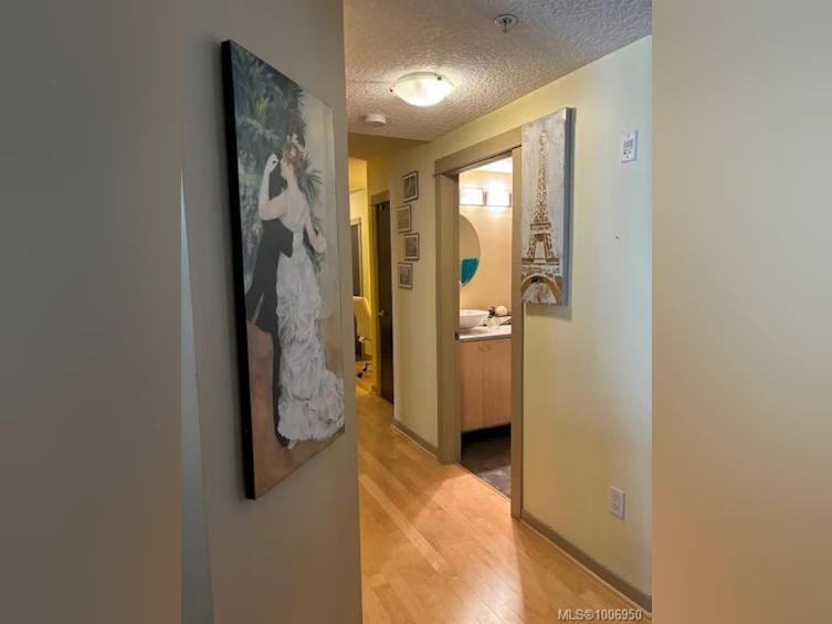 302-1030 Yates Street, Victoria, BC, V8V 5A7 - 19