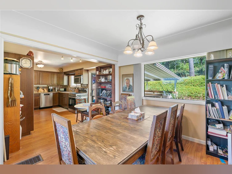 854 Royal Oak Avenue, Saanich, BC, V8X 3T2 - 10