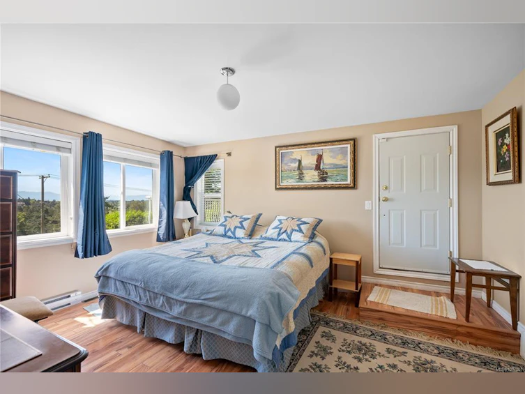 854 Royal Oak Avenue, Saanich, BC, V8X 3T2 - 22
