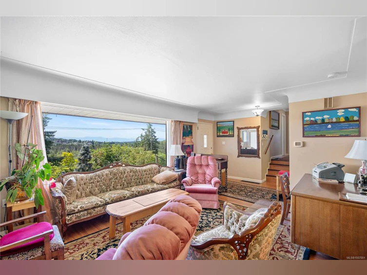 854 Royal Oak Avenue, Saanich, BC, V8X 3T2 - 15