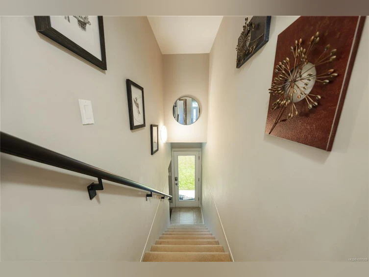 3971 Cherrilee Crescent, Saanich, BC, V8N 1R7 - 25