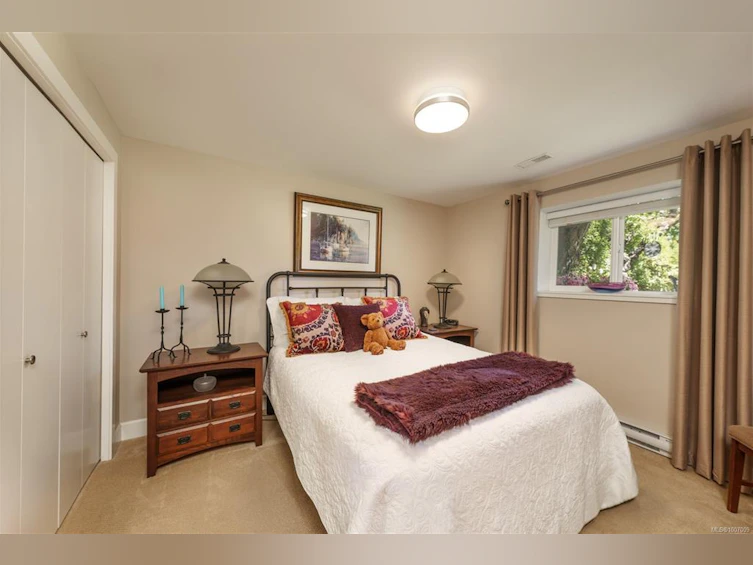 3971 Cherrilee Crescent, Saanich, BC, V8N 1R7 - 29