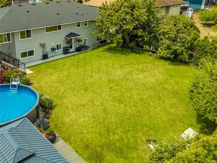 3971 Cherrilee Crescent, Saanich, BC, V8N 1R7 - 8