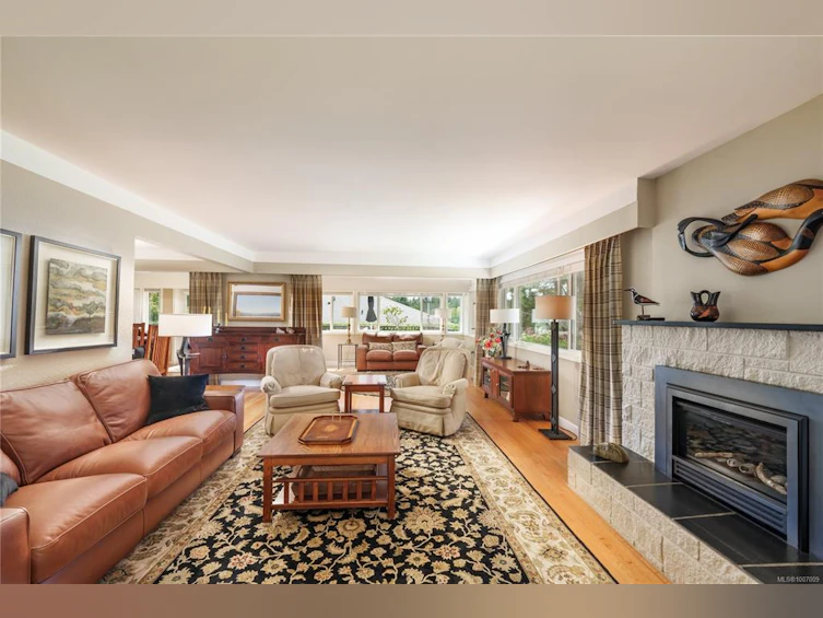 3971 Cherrilee Crescent, Saanich, BC, V8N 1R7 - 12