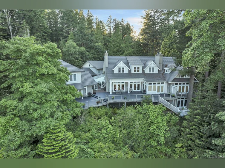 1790 Hyacinthe Bay Road, Quadra Island, BC, V0P 1H0 - 2