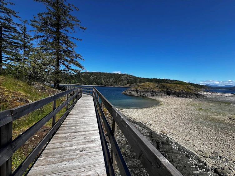 1790 Hyacinthe Bay Road, Quadra Island, BC, V0P 1H0 - 89