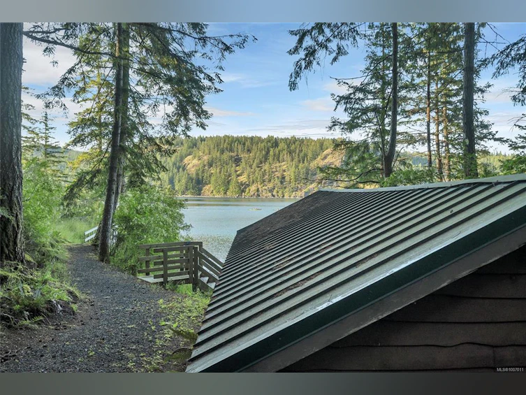1790 Hyacinthe Bay Road, Quadra Island, BC, V0P 1H0 - 86