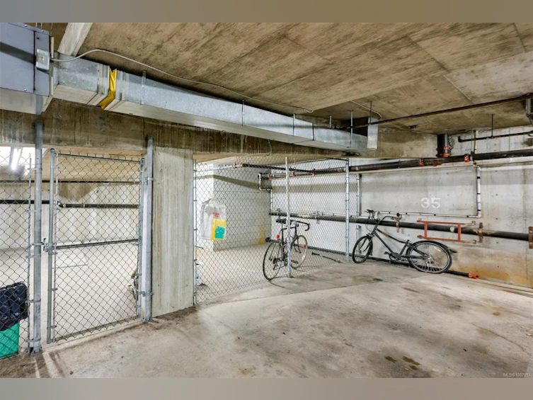 310-2647 Graham Street, Victoria, BC, V8T 3Y8 - 13